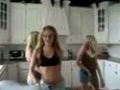 3 girls dancing